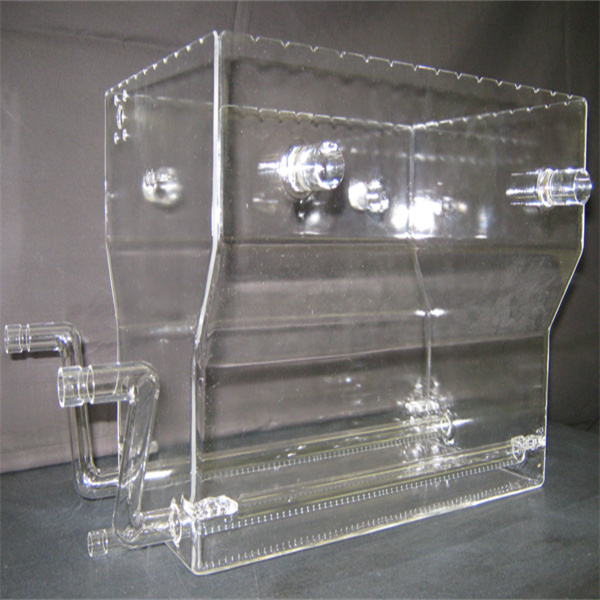 How to clean and maintain a quartz tank