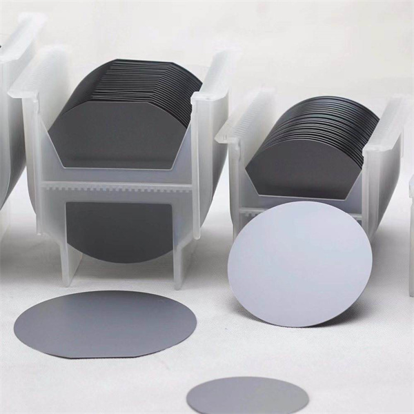 Exploring the Technology Behind 300mm Semiconductor Wafers