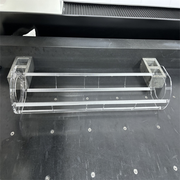 Exploring the Versatility of Quartz Boats in the Glass Industry